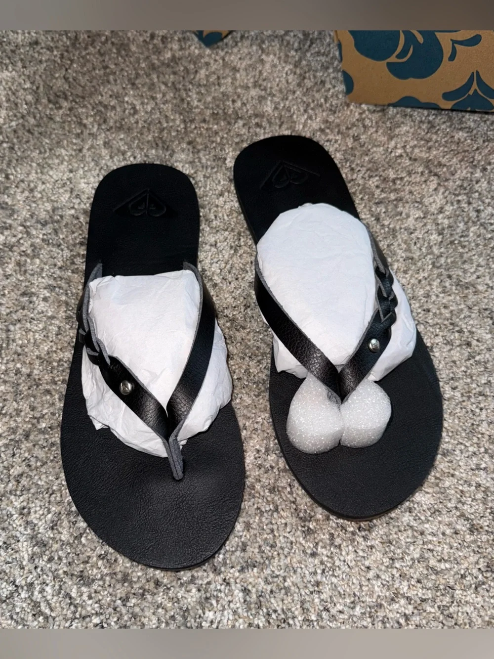 Roxy Black Leather Flip Flops